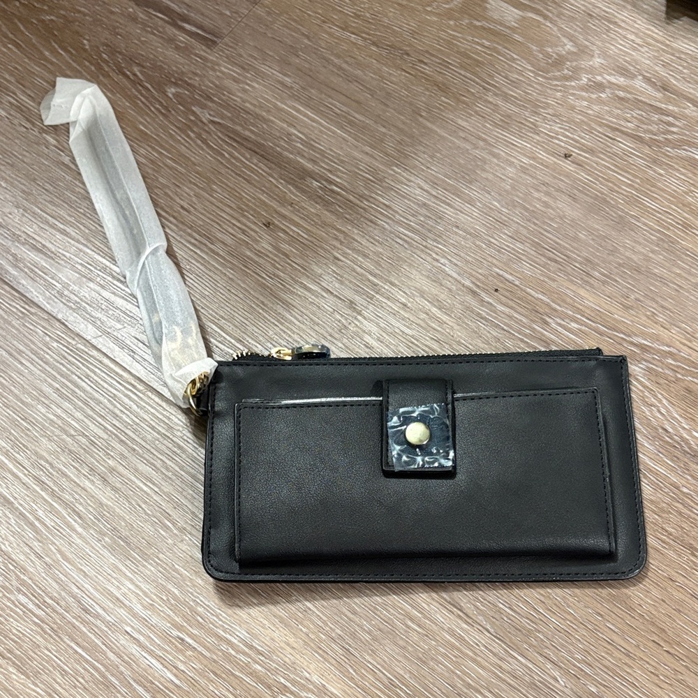 Chic Black Women's Wristlet